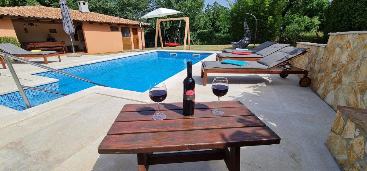 Sunny Garden Villa With Pool Loborika Exterior photo
