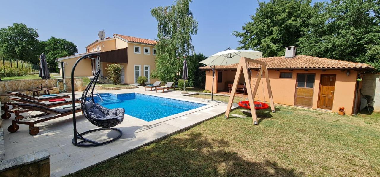 Sunny Garden Villa With Pool Loborika Exterior photo