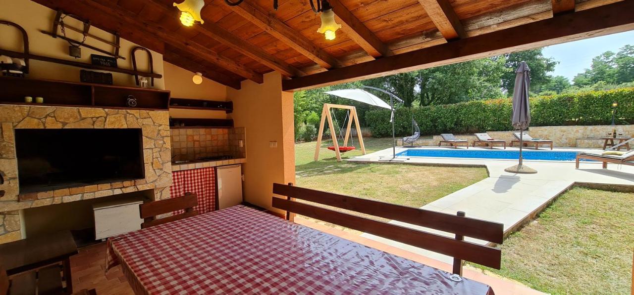 Sunny Garden Villa With Pool Loborika Exterior photo